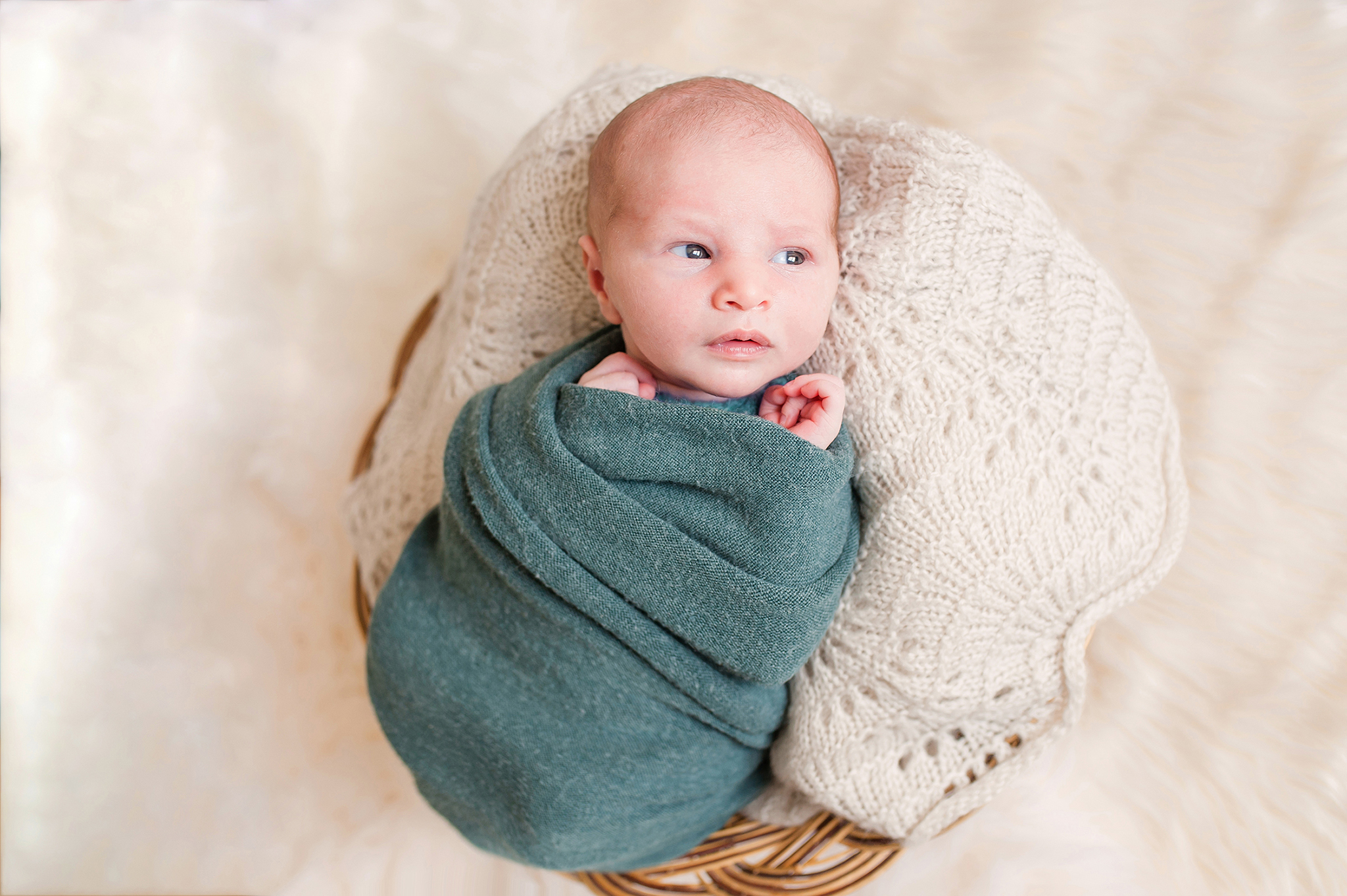 Séance photo naissance bébé prés de Nantes