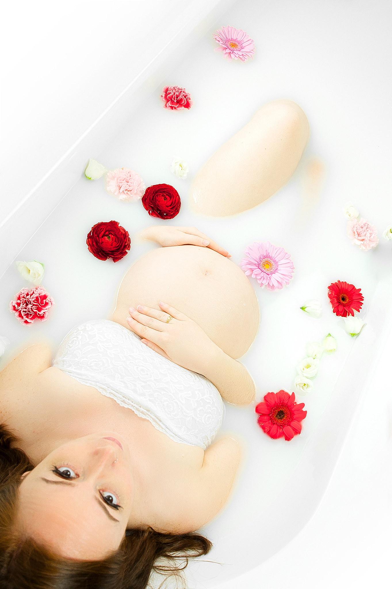 Shooting bain de lait robe et fleurs