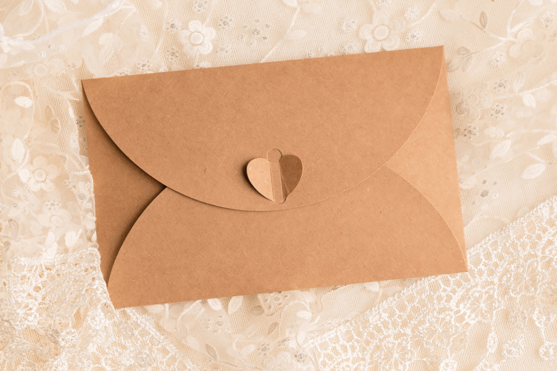Si vous souhaitez offrir un cadeau unique et marquer les esprits, n’hésitez pas à me contacter. Je serai ravie de vous accompagner et de créer, avec vos proches, des souvenirs qu’ils chériront toute leur vie. Offrez plus qu’un cadeau : offrez un souvenir. Parce que les plus beaux moments méritent d’être immortalisés.